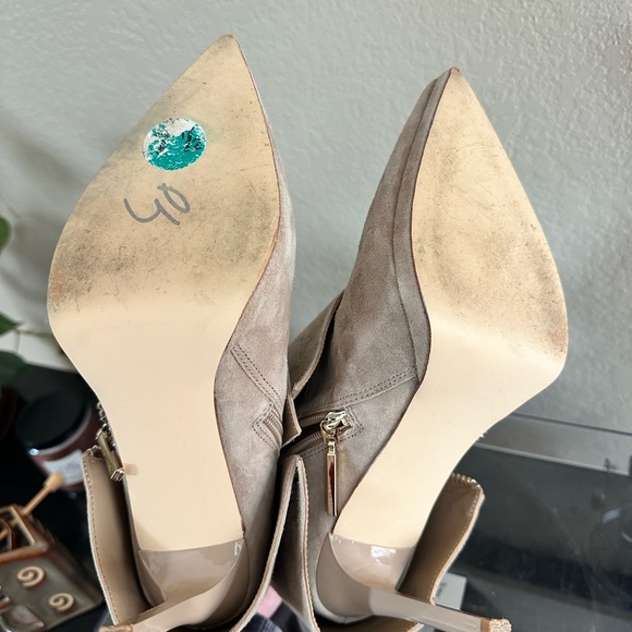 Steve Madden Taupe Suede Pointed Toe Ankle Boots with Gold Zipper - Picture 7 of 7